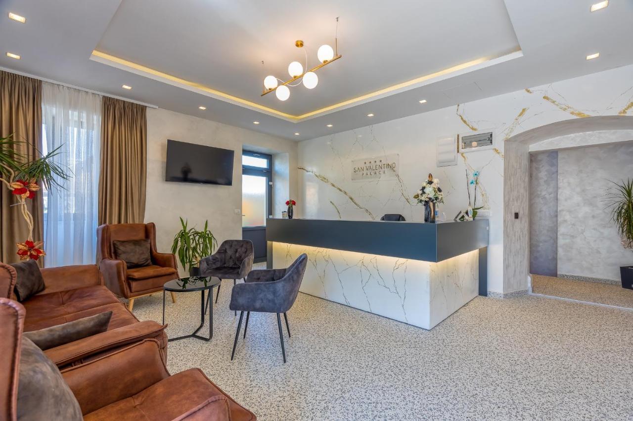 San Valentino Palace Aparthotel Umag Buitenkant foto