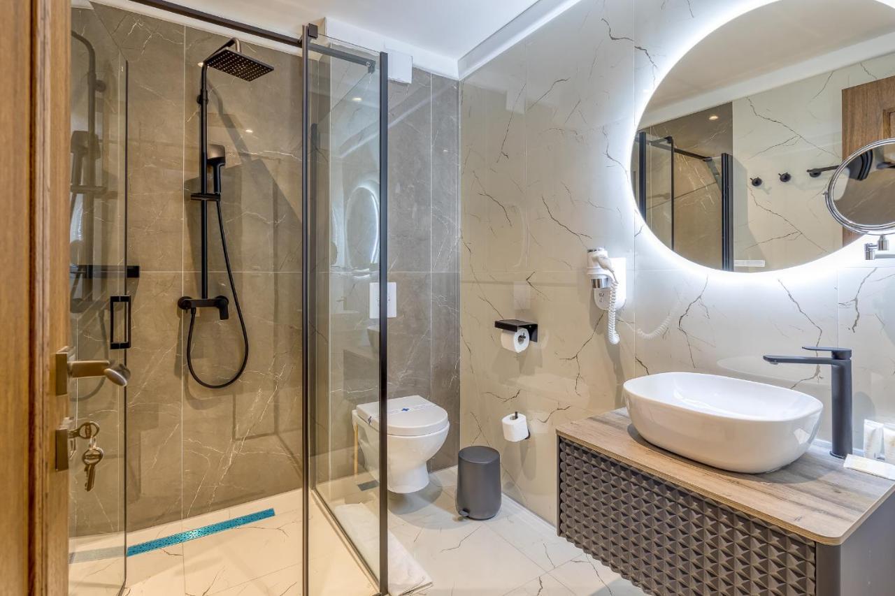 San Valentino Palace Aparthotel Umag Buitenkant foto
