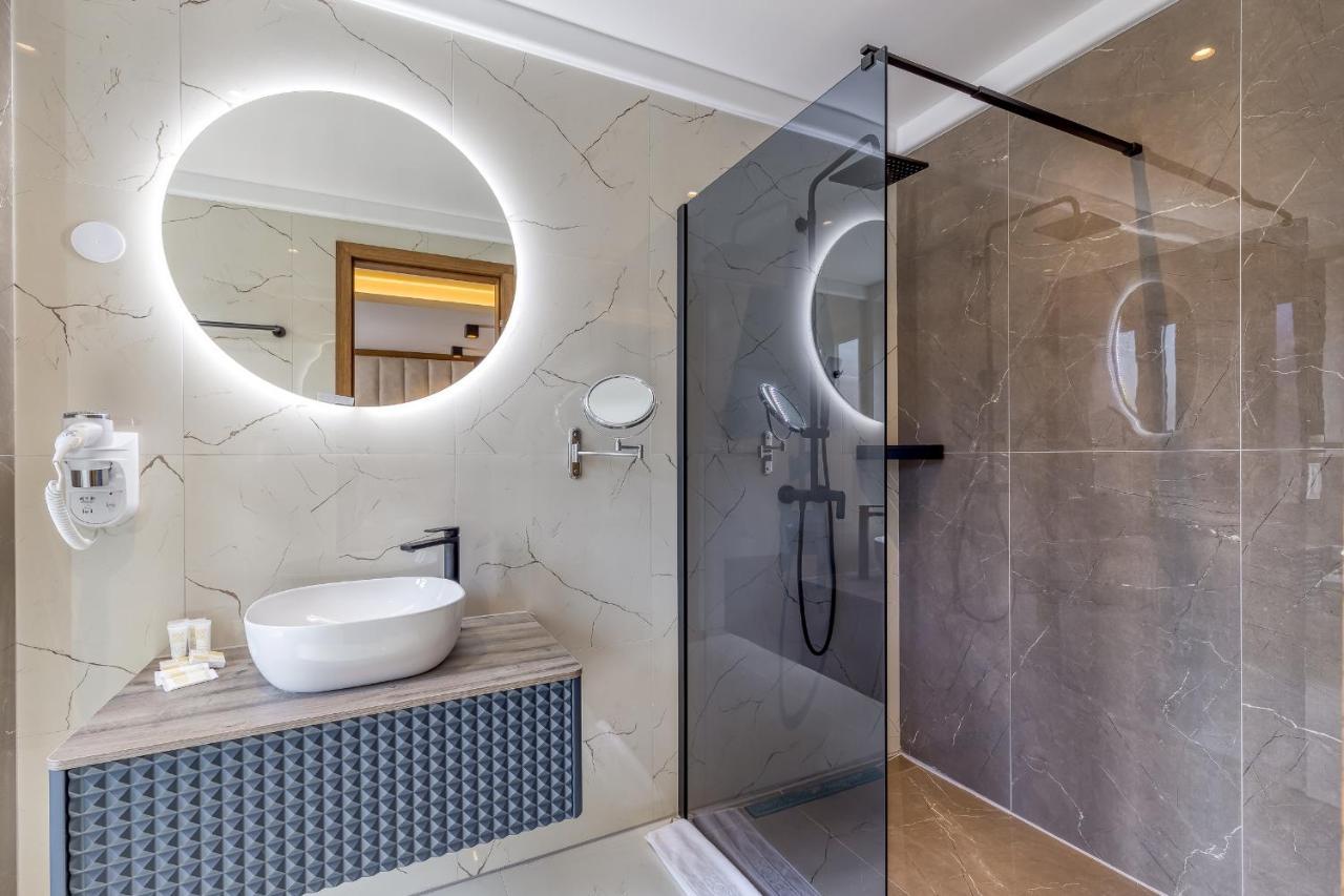 San Valentino Palace Aparthotel Umag Buitenkant foto